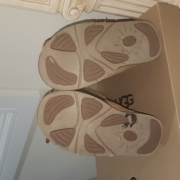 UGG Montclair Boots 1892 Tan Shearling & Suede Lace Up Women’s Size 8 very good - Picture 6 of 9